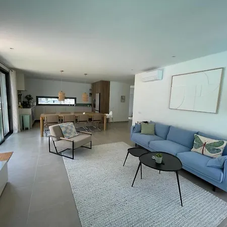 Pampelonne By Interhome بيت للعطل