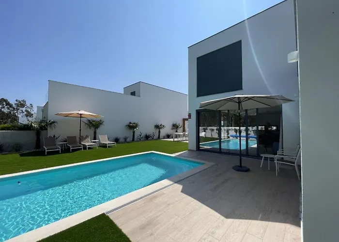 Pampelonne By Interhome * ساو مارتينهو دو بورتو